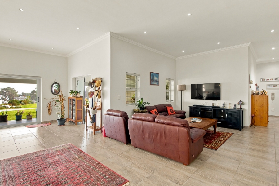 8 Bedroom Property for Sale in High Riding Country Estate Western Cape